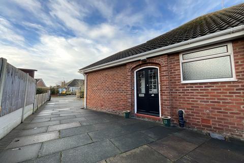 2 bedroom semi-detached bungalow for sale, Merepark Drive, Southport PR9