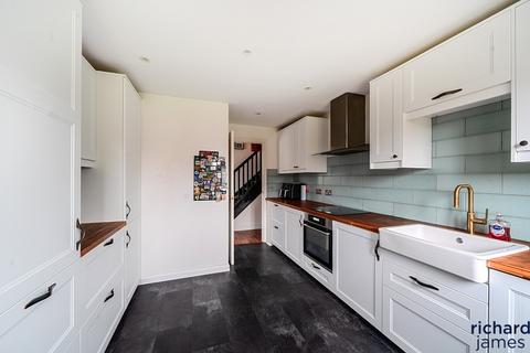 4 bedroom semi-detached house for sale, Sandbourne Road, Haydon End, Swindon, SN25