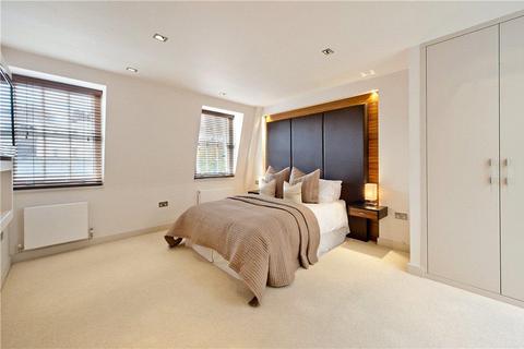 2 bedroom terraced house to rent, Grosvenor Gardens Mews South, Belgravia, London, SW1W