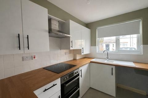 2 bedroom terraced house for sale, Buckland Close, Bideford