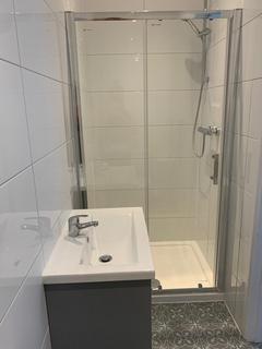 3 bedroom terraced house to rent, Staple Hill Road, BS16