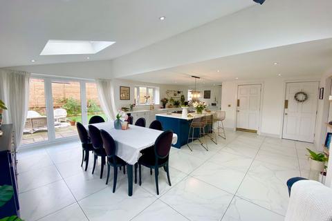 3 bedroom detached house for sale, Barton Villas, Eccles, M30