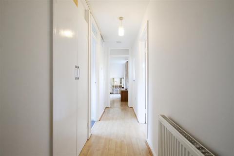 undefined, Nuns Way, Cambridge CB4