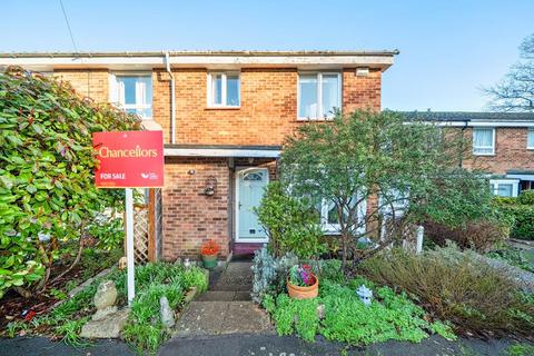3 bedroom end of terrace house for sale, Tolldene Close,  Woking,  GU21