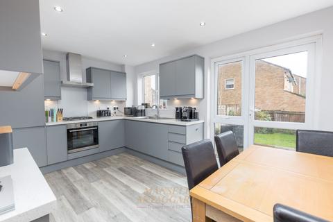 undefined, The Grooms, Crawley RH10