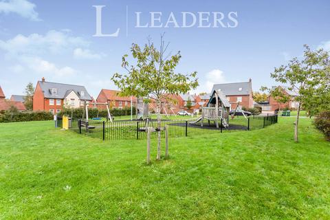 4 bedroom semi-detached house to rent, Bobbins Way, MK18