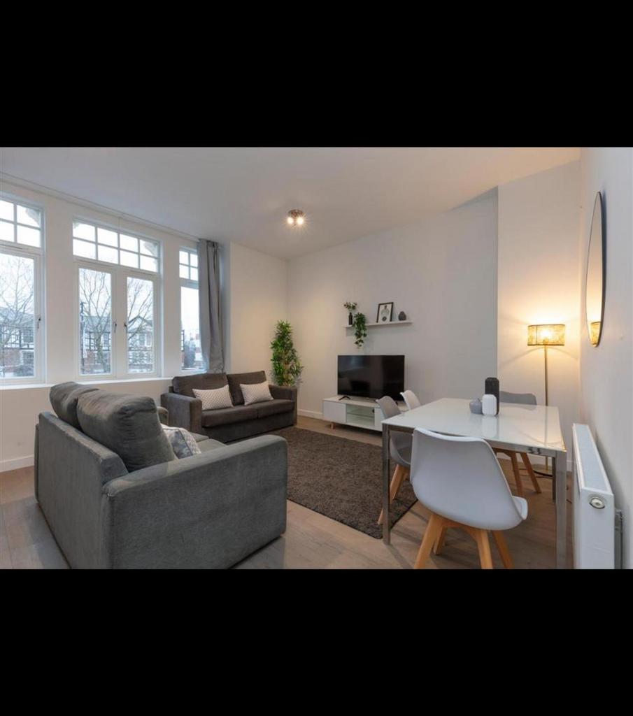 Flat 4 Parkview  (1).jpg