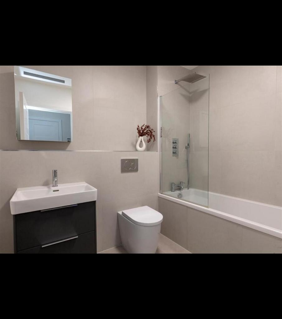 Flat 4 Parkview  (4).jpg