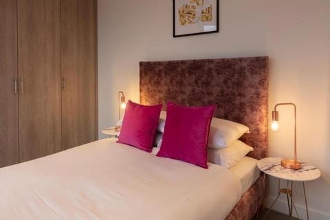 2 bedroom flat to rent, 94 Frobisher Road, London N8