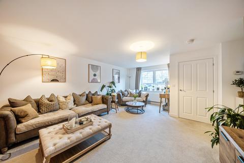 3 bedroom terraced house for sale, Cartwright Drive, Chertsey, KT16