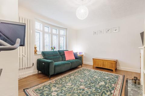 3 bedroom semi-detached house for sale, Grosvenor Drive, Loughton, IG10