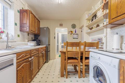 3 bedroom semi-detached house for sale, Grosvenor Drive, Loughton, IG10