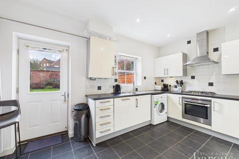 4 bedroom link detached house for sale, Rockbourne Road, Hook RG27