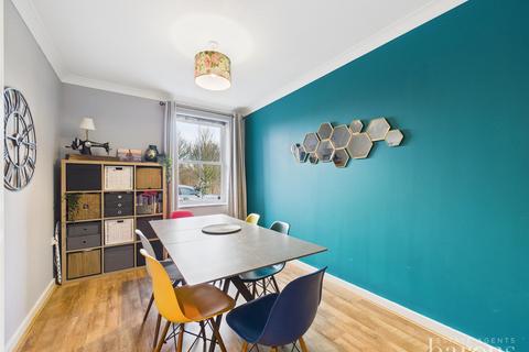 4 bedroom link detached house for sale, Rockbourne Road, Hook RG27