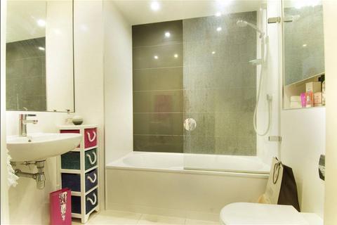 undefined, Walworth Road, Elephant and Castle, London, SE1