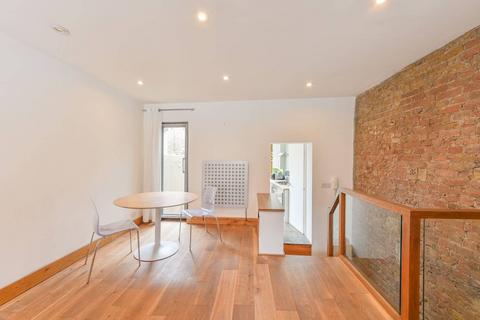 2 bedroom flat to rent, Globe Road, E2, Bethnal Green, London, E2