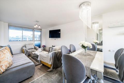 2 bedroom flat to rent, Hatton Garden, London EC1N