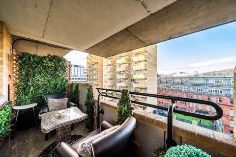 2 bedroom flat to rent, Hatton Garden, London EC1N