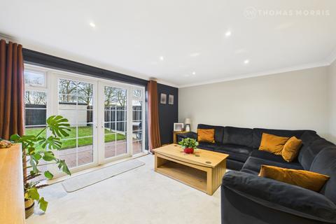 3 bedroom terraced house for sale, Essex Road, Cambridgeshire PE29