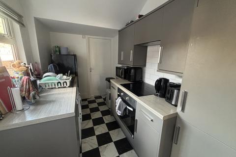 4 bedroom house to rent, Midland Avenue, Lenton NG7
