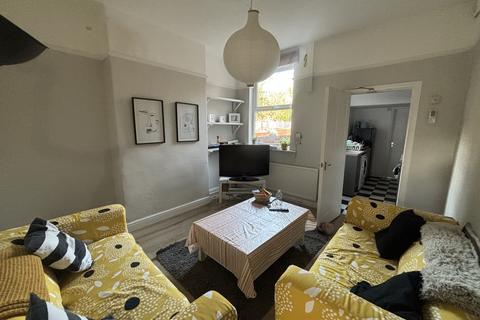4 bedroom house to rent, Midland Avenue, Lenton NG7
