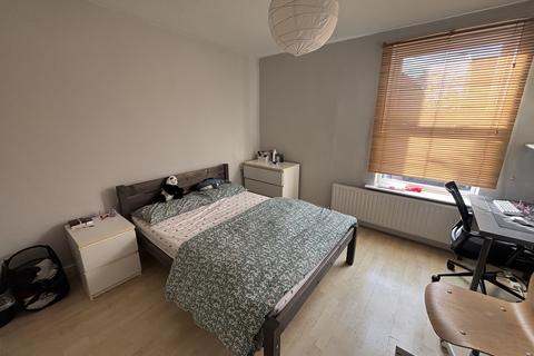 4 bedroom house to rent, Midland Avenue, Lenton NG7