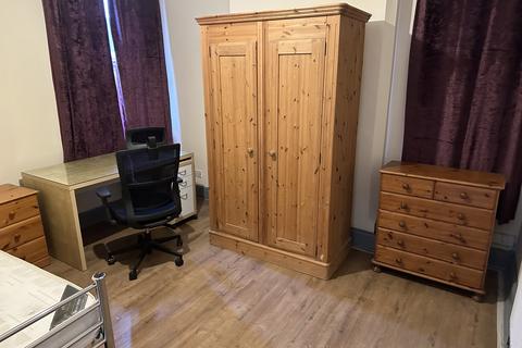 7 bedroom house to rent, Seely Road, Lenton NG7
