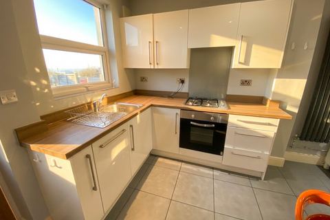 5 bedroom house to rent, Mettham Street - 5 Bed Bills Inc, Lenton NG7