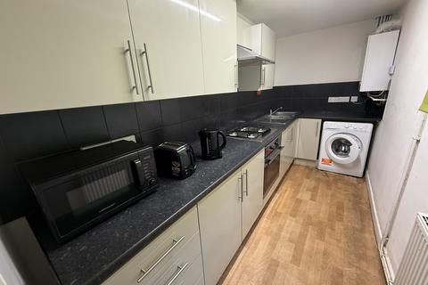 6 bedroom house to rent, Frederick Grove, Lenton NG7