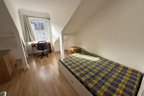 6 bedroom house to rent, Frederick Grove, Lenton NG7