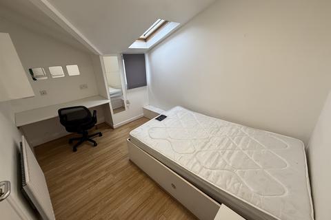 6 bedroom house to rent, Frederick Grove, Lenton NG7