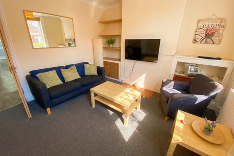 undefined, Derby Street - 3 Bed Ex Bills, Beeston NG9