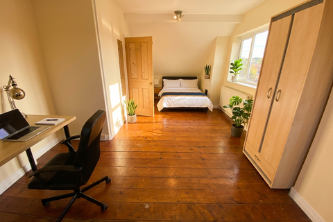 undefined, Derby Street - 3 Bed Ex Bills, Beeston NG9