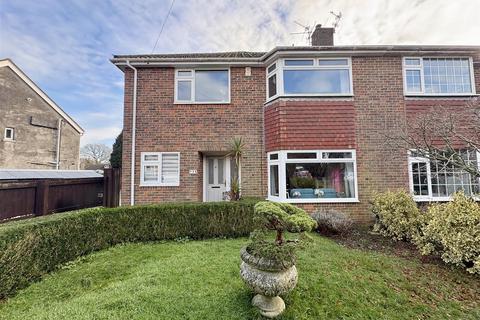 4 bedroom semi-detached house for sale, Windsor Road, Hailsham