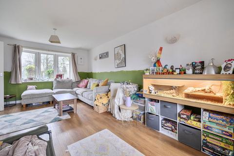 undefined, Peveral Walk, Basingstoke RG22 6QJ