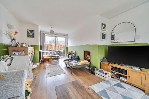 undefined, Peveral Walk, Basingstoke RG22 6QJ