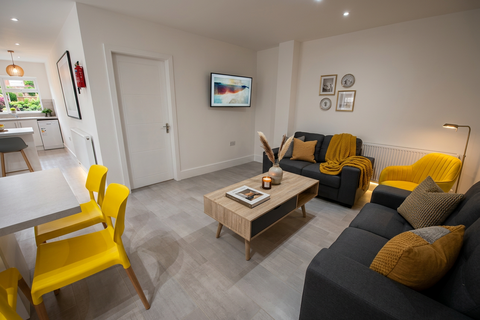 undefined, Queens Road - 7 bed, Beeston NG9