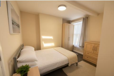 5 bedroom house to rent, Brailsford Road, Dunkirk NG7