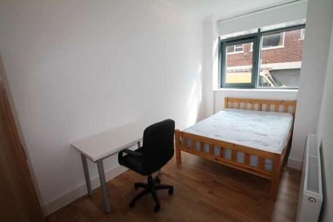 4 bedroom flat to rent, Lenton NG7