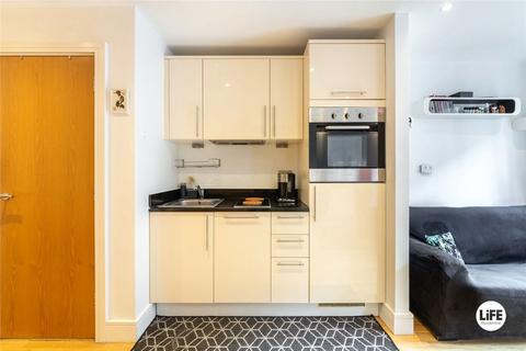 Studio to rent, Indescon Square, London E14