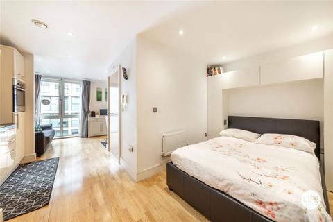 Studio to rent, Indescon Square, London E14