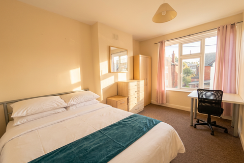undefined, Highfield Road - 3 bed, Dunkirk NG7