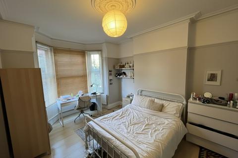 6 bedroom house to rent, Sherwin Road, Lenton NG7