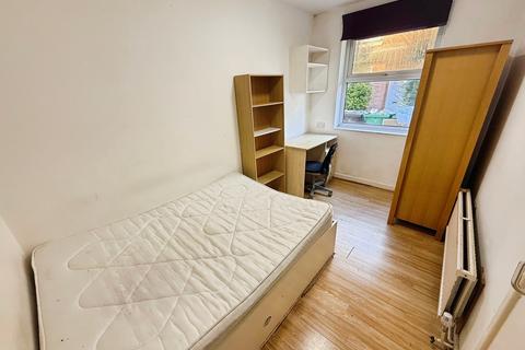 6 bedroom house to rent, Frederick Grove, Lenton NG7