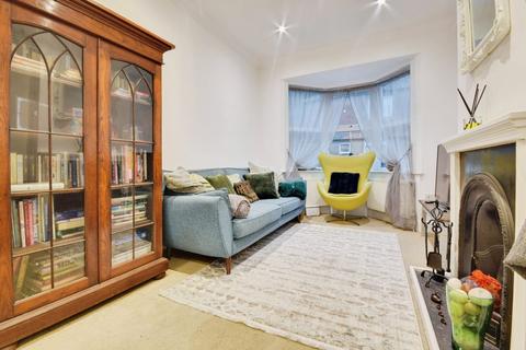 undefined, South Undercliff, East Sussex TN31