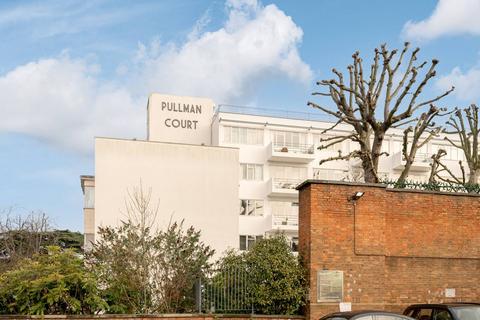 Pullman Court, Streatham Hill, London, SW2