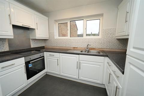2 bedroom maisonette to rent, Hornbeam Close, Leighton Buzzard