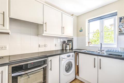 2 bedroom apartment for sale, Clarence Close, Barnet, EN4