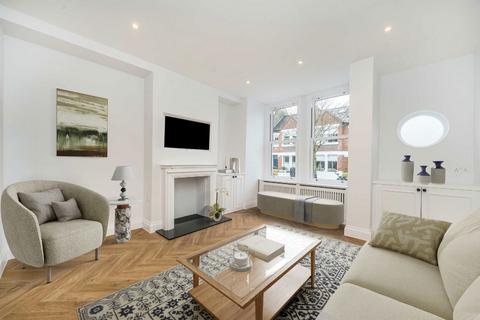 4 bedroom semi-detached house for sale, Bassingham Road, London SW18