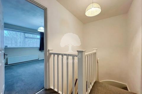 3 bedroom terraced house to rent, Vine Road, Slough SL2
